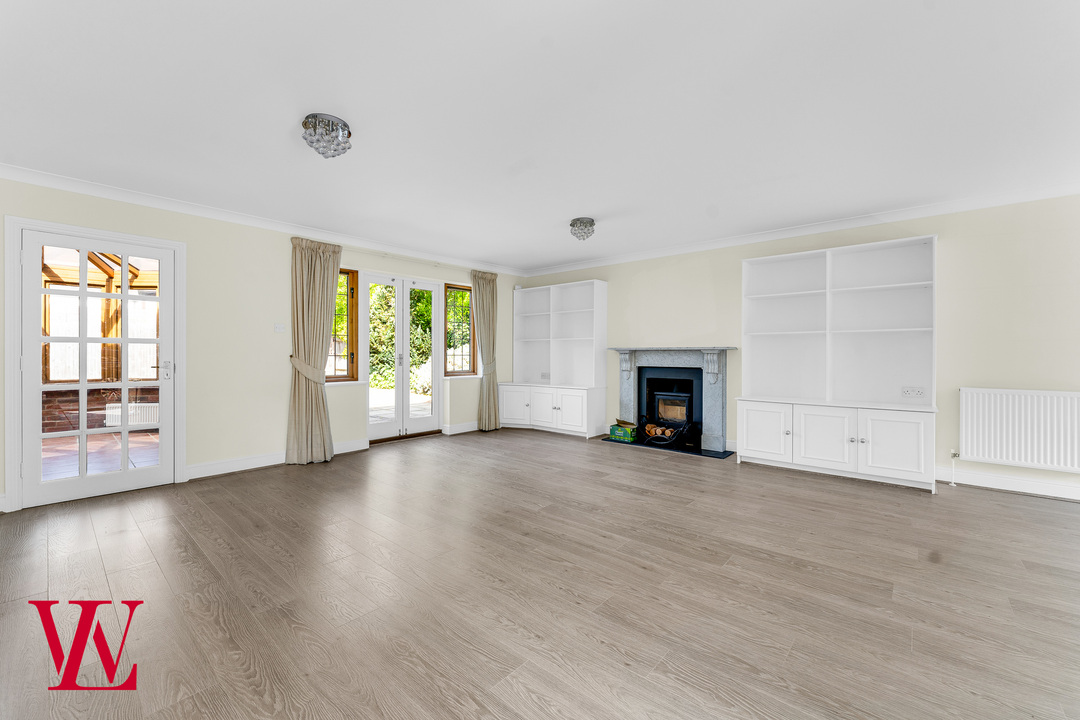 5 bed detached house to rent in Maze Green Heights, Bishop's Stortford, Hertfordshire  - Property Image 4