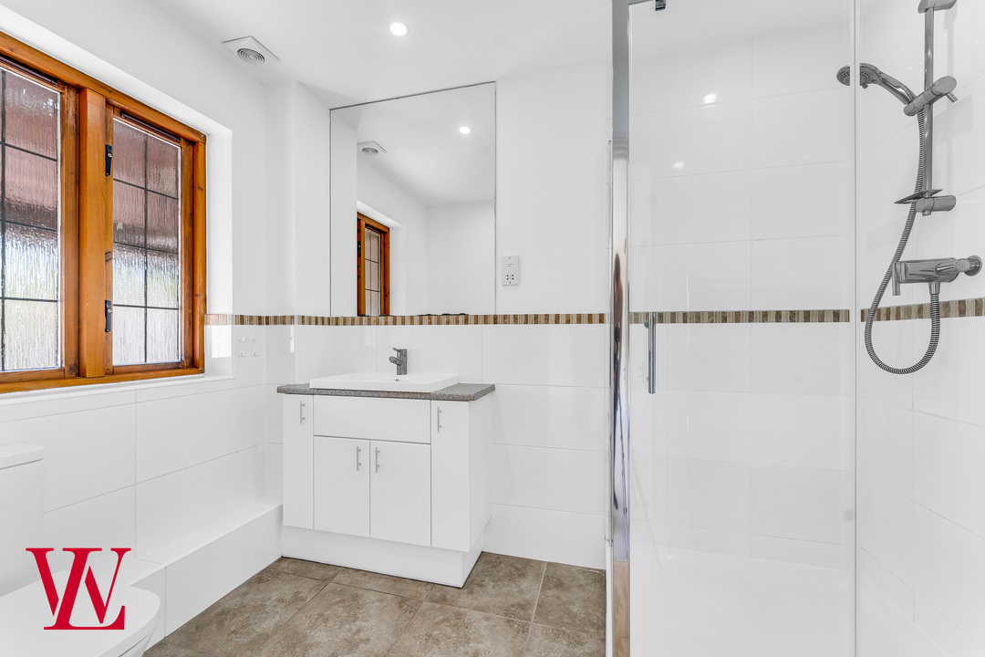 5 bed detached house to rent in Maze Green Heights, Bishop's Stortford, Hertfordshire  - Property Image 24
