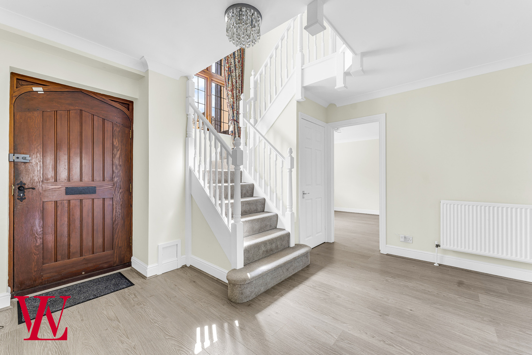 5 bed detached house to rent in Maze Green Heights, Bishop's Stortford, Hertfordshire  - Property Image 7