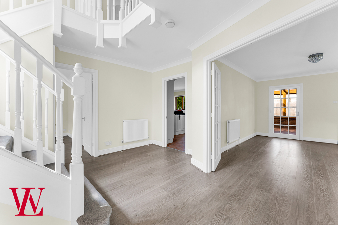 5 bed detached house to rent in Maze Green Heights, Bishop's Stortford, Hertfordshire  - Property Image 6