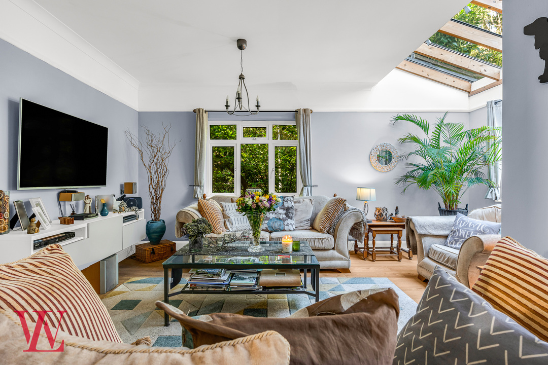 5 bed detached house for sale in Hadham Road, Bishop's Stortford, Hertfordshire  - Property Image 7