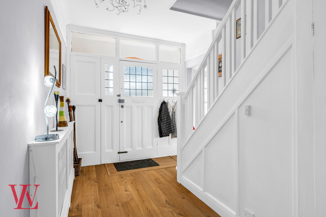 5 bed detached house for sale in Hadham Road, Bishop's Stortford, Hertfordshire  - Property Image 18