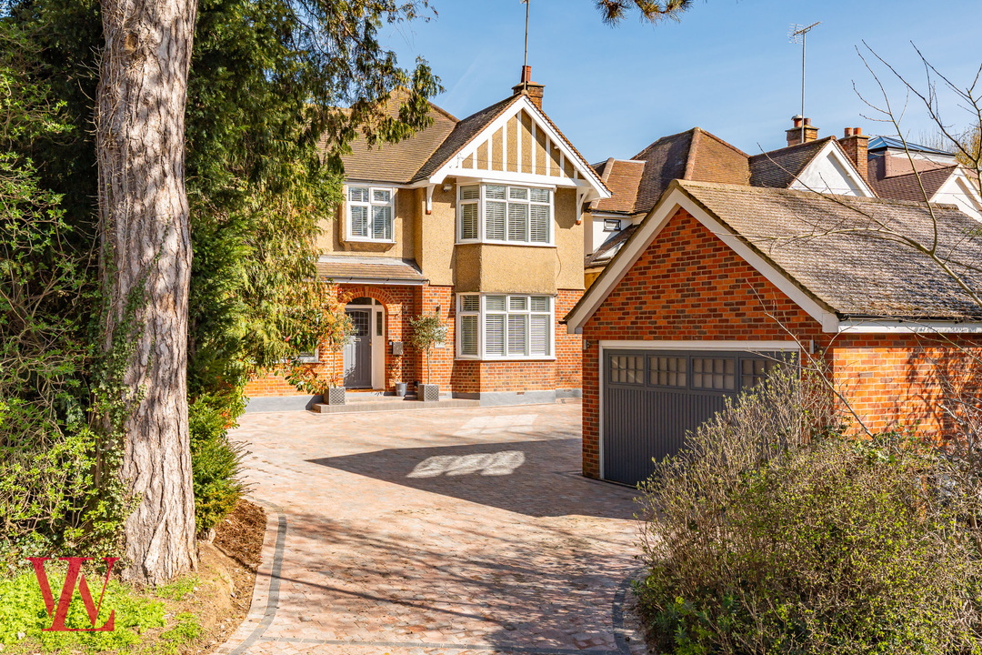 5 bed detached house for sale in Hadham Road, Bishop's Stortford, Hertfordshire 40