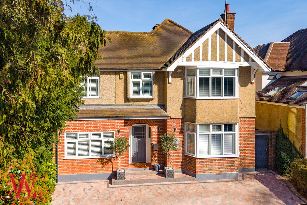 5 bed detached house for sale in Hadham Road, Bishop's Stortford, Hertfordshire 41