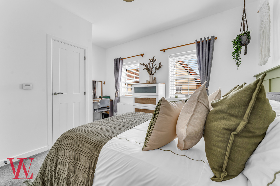2 bed semi-detached house for sale in Isabel Drive, Elsenham, Bishop's Stortford, Essex  - Property Image 10