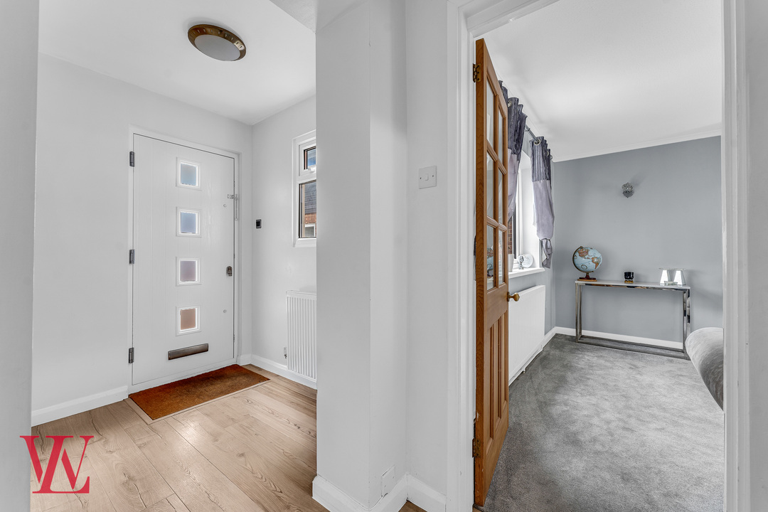 3 bed detached house for sale in De Mandeville Road, Elsenham, Bishop's Stortford, Essex  - Property Image 10