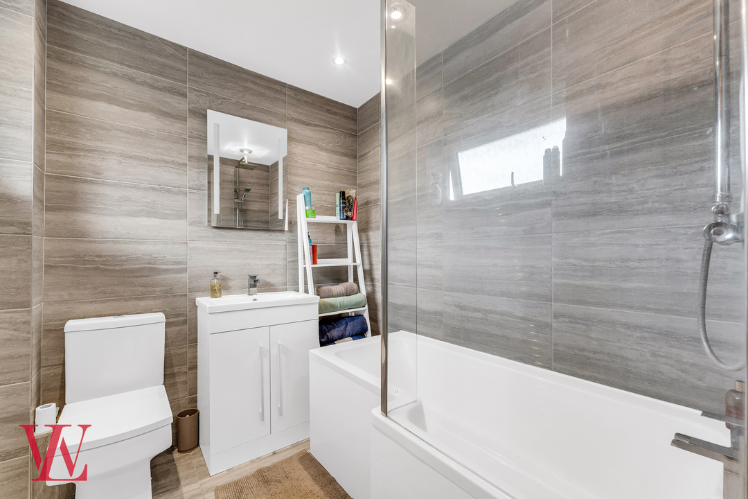 3 bed detached house for sale in De Mandeville Road, Elsenham, Bishop's Stortford, Essex  - Property Image 14