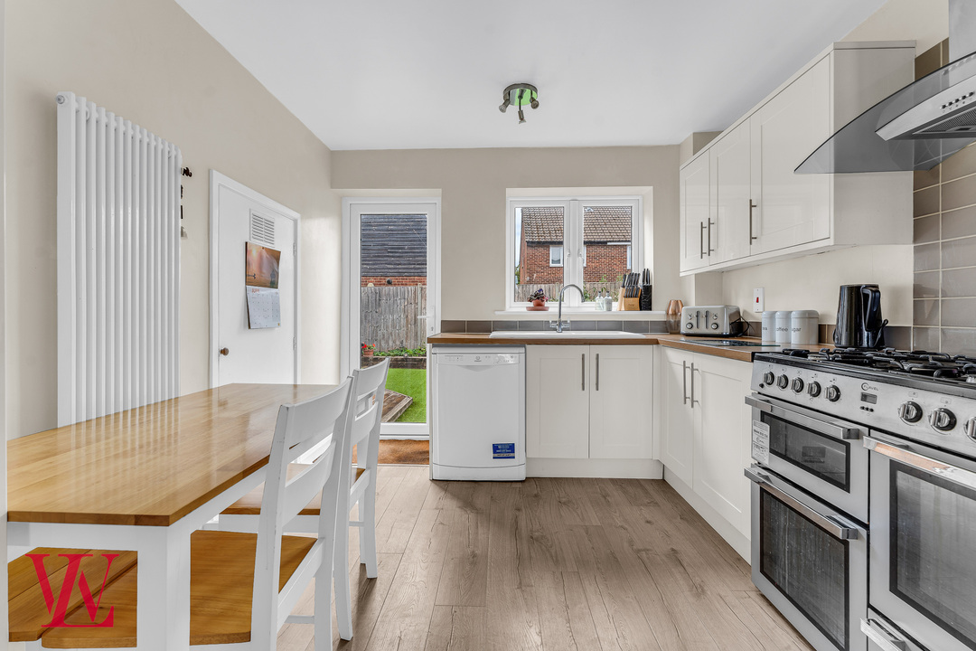 3 bed detached house for sale in De Mandeville Road, Elsenham, Bishop's Stortford, Essex  - Property Image 4