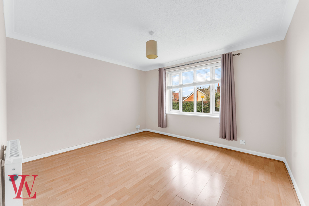 1 bed apartment for sale in Hunters Court, Elsenham, Bishop's Stortford, Hertfordshire 6