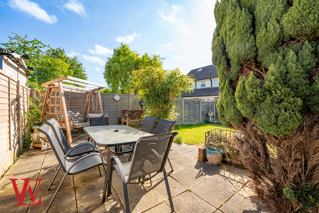 4 bed semi-detached house for sale in Audrey Gardens, Bishop's Stortford, Hertfordshire  - Property Image 20