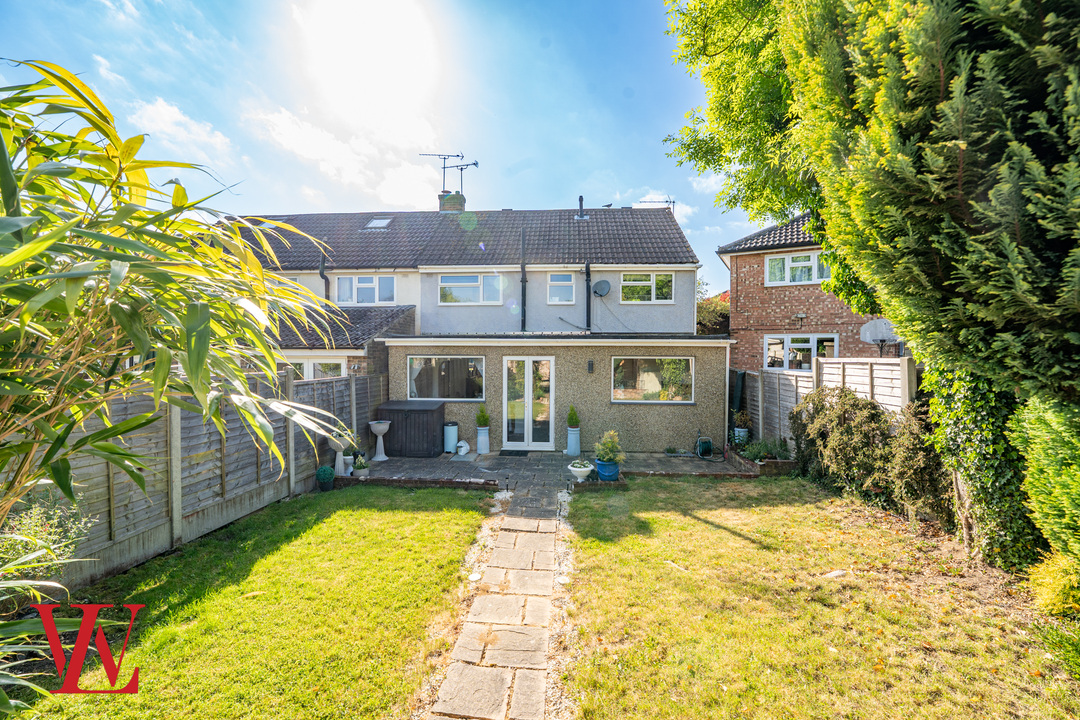 4 bed semi-detached house for sale in Audrey Gardens, Bishop's Stortford, Hertfordshire  - Property Image 19