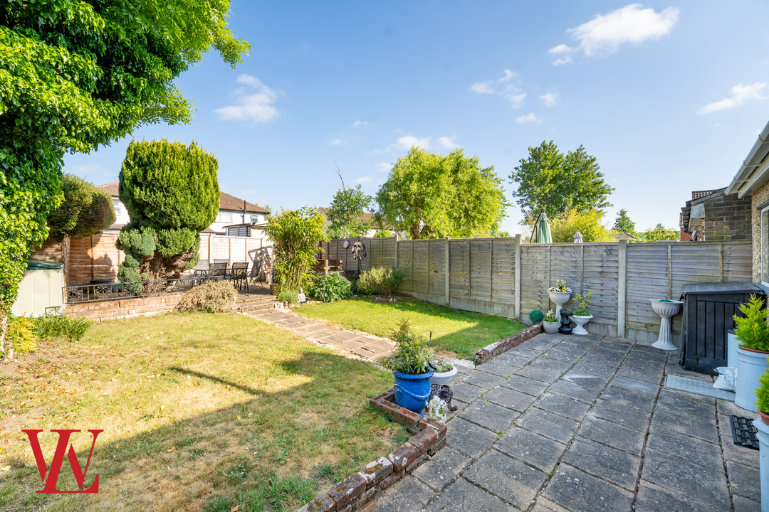 4 bed semi-detached house for sale in Audrey Gardens, Bishop's Stortford, Hertfordshire 20