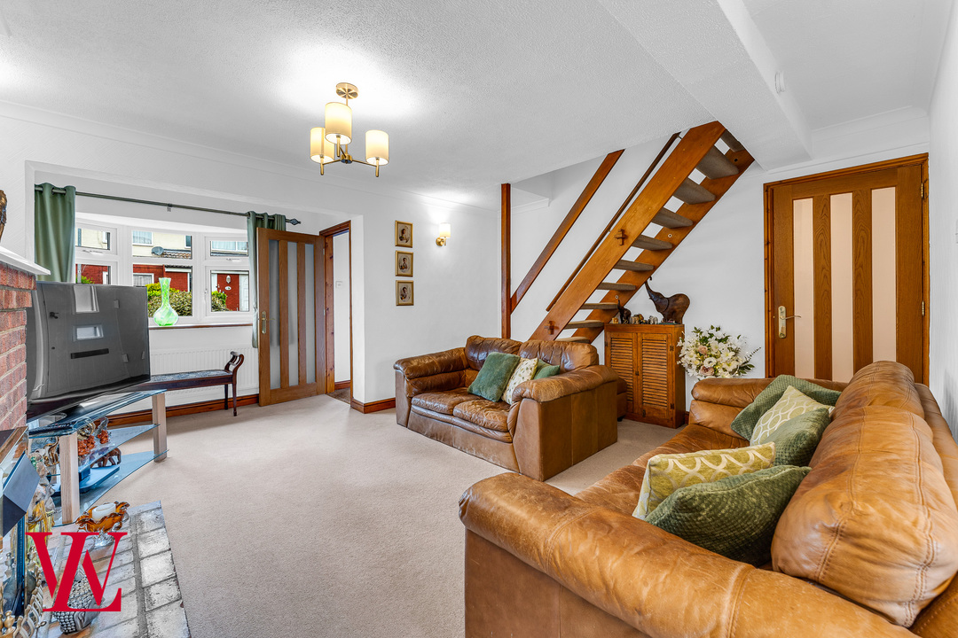 4 bed semi-detached house for sale in Audrey Gardens, Bishop's Stortford, Hertfordshire  - Property Image 3