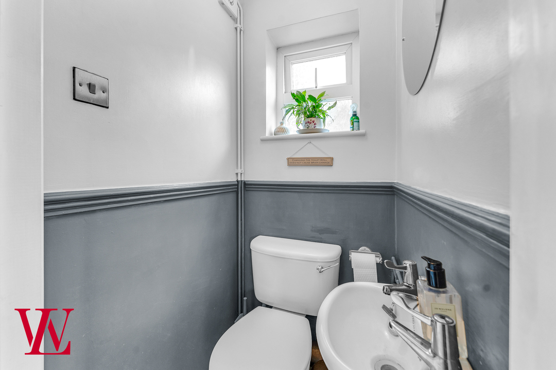 4 bed semi-detached house for sale in Audrey Gardens, Bishop's Stortford, Hertfordshire 11