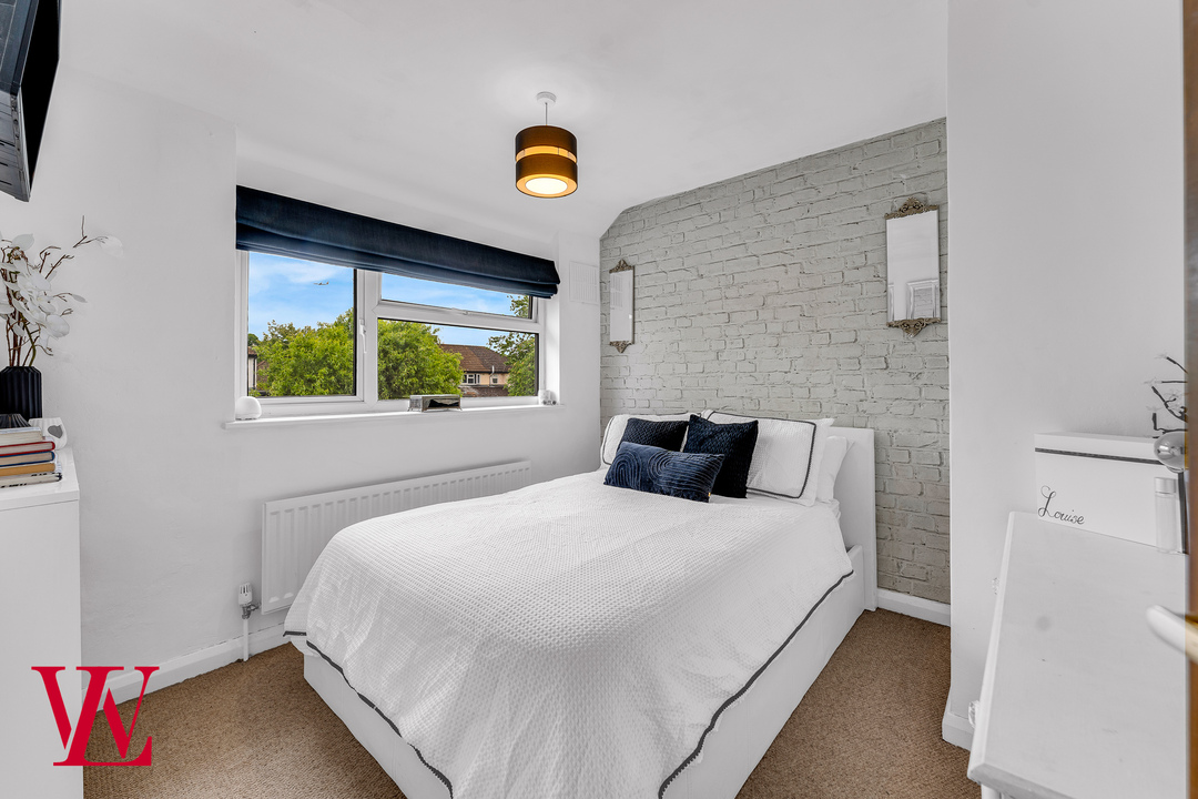 4 bed semi-detached house for sale in Audrey Gardens, Bishop's Stortford, Hertfordshire  - Property Image 15