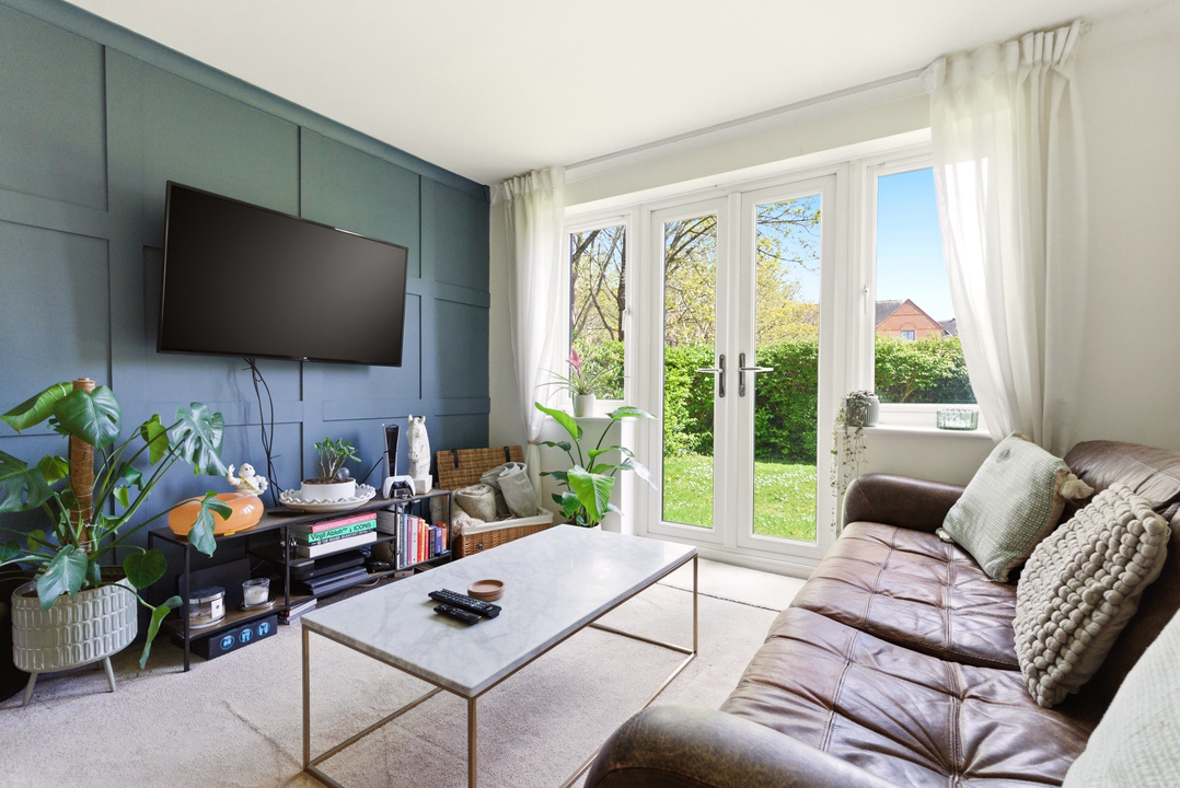 2 bed apartment for sale in Granary Court, Haslers Lane, Dunmow, Essex 4