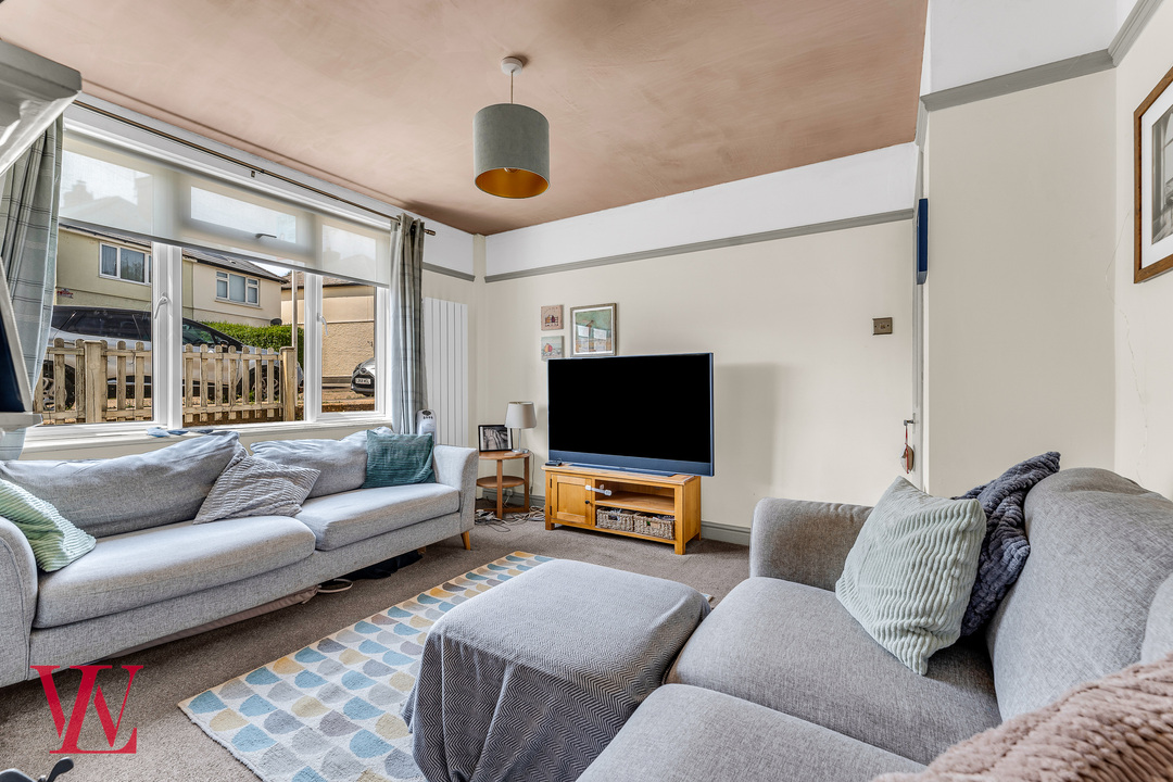 3 bed semi-detached house for sale in Zambesi Road, Bishop's Stortford, Hertfordshire  - Property Image 9