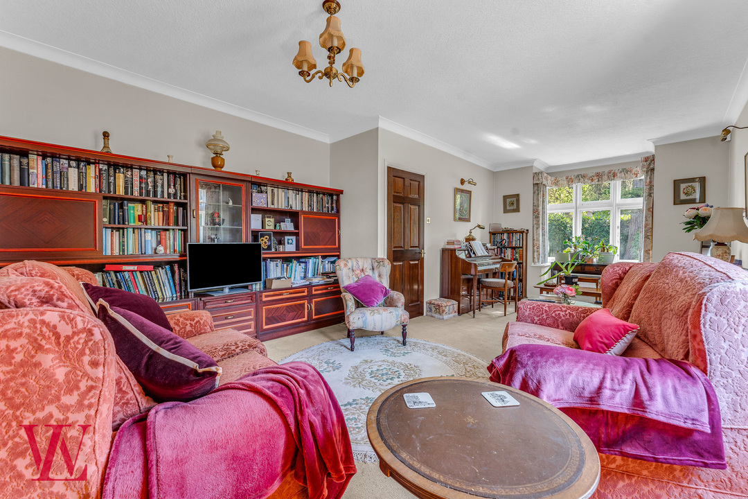 4 bed detached house for sale in Stansted Road, Bishop's Stortford, Hertfordshire 4