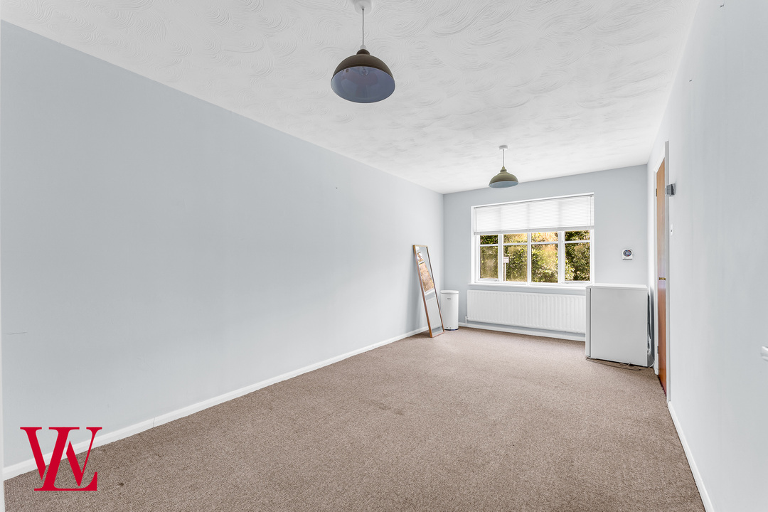 1 bed apartment for sale in Rushes Court, Bishop's Stortford, Hertfordshire 1