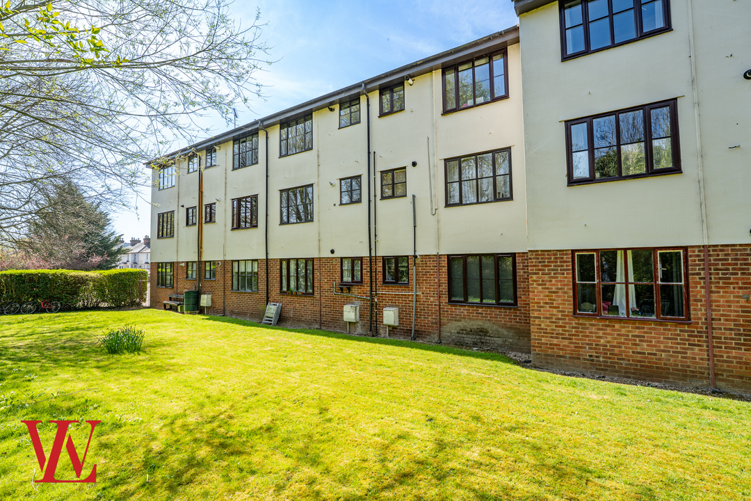 1 bed apartment for sale in Rushes Court, Bishop's Stortford, Hertfordshire  - Property Image 9