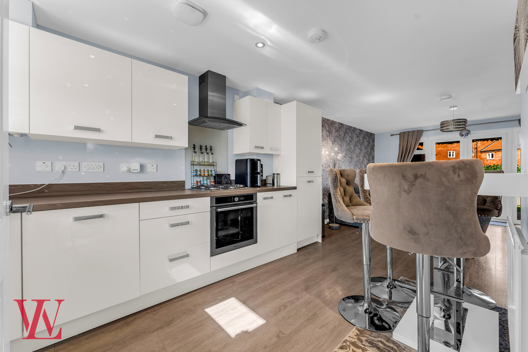 2 bed terraced house for sale in Davey Road, Bishop's Stortford, Hertfordshire  - Property Image 2