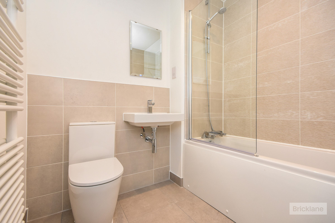 2 bed terraced house to rent in Poolbay Meadow, Little Dunmow, Essex  - Property Image 8