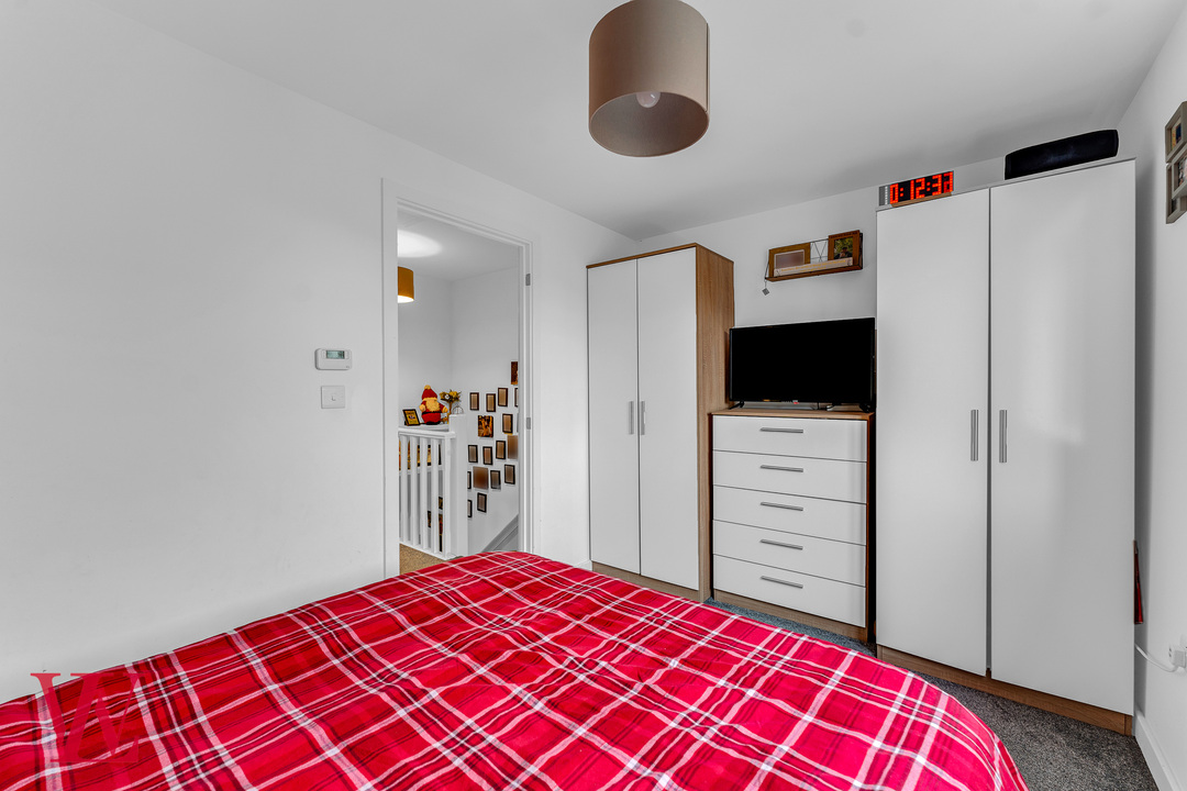 2 bed end of terrace house for sale in Cole Way, Bishop's Stortford 7