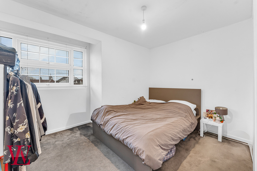 4 bed terraced house for sale in Bakers Court, Hockerill Street, Bishop's Stortford, Hertfordshire 5