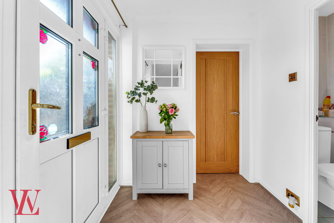 4 bed detached house for sale in Paget Court, Elsenham, Bishop's Stortford, Essex 10