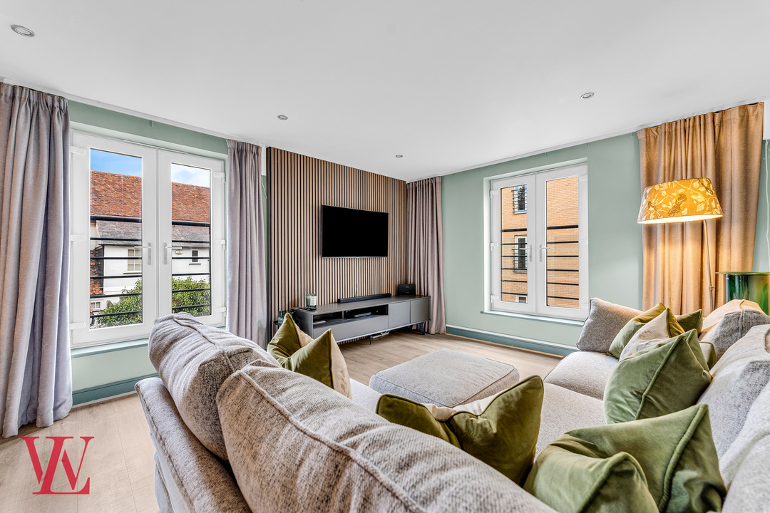 2 bed apartment for sale in St. Stephens Court, Silver Street, Stansted, Essex  - Property Image 4