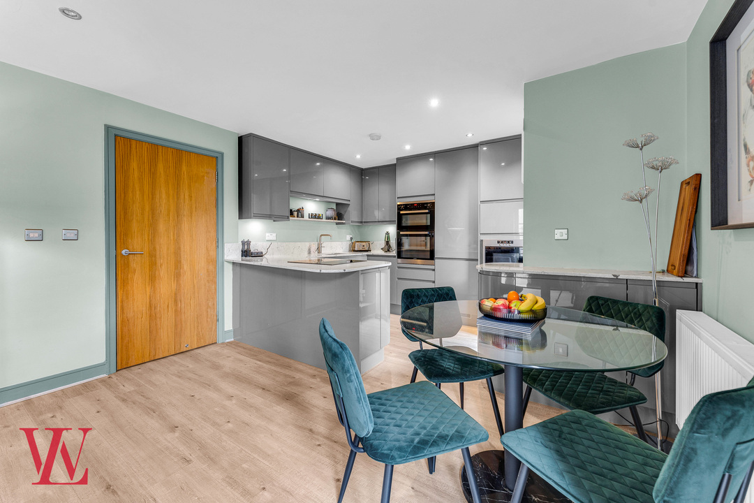 2 bed apartment for sale in St. Stephens Court, Silver Street, Stansted, Essex 2