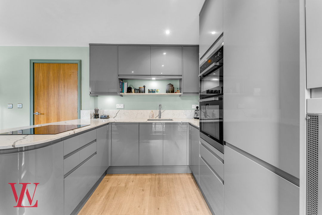 2 bed apartment for sale in St. Stephens Court, Silver Street, Stansted, Essex 7