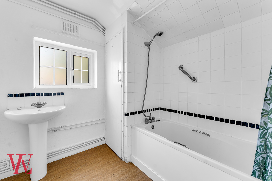 3 bed semi-detached house for sale in Whitehall Cottages, Hunsdon, Ware, Hertfordshire  - Property Image 10