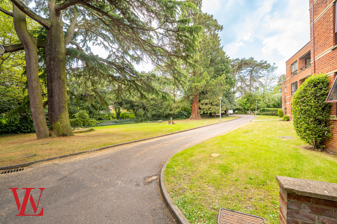 2 bed apartment to rent in Springfield Court, Hadham Road, Bishop's Stortford, Hertfordshire  - Property Image 11