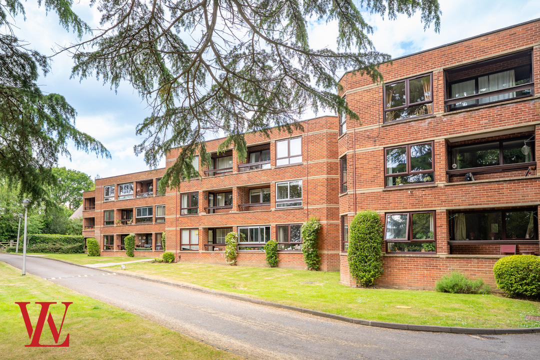 2 bed apartment to rent in Springfield Court, Hadham Road, Bishop's Stortford, Hertfordshire - Property Image 1