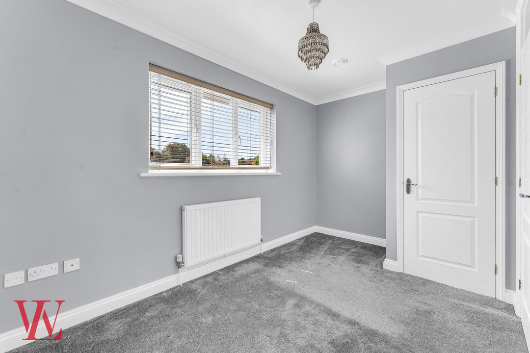 2 bed semi-detached house for sale in Evans Close, Royston, Hertfordshire  - Property Image 14