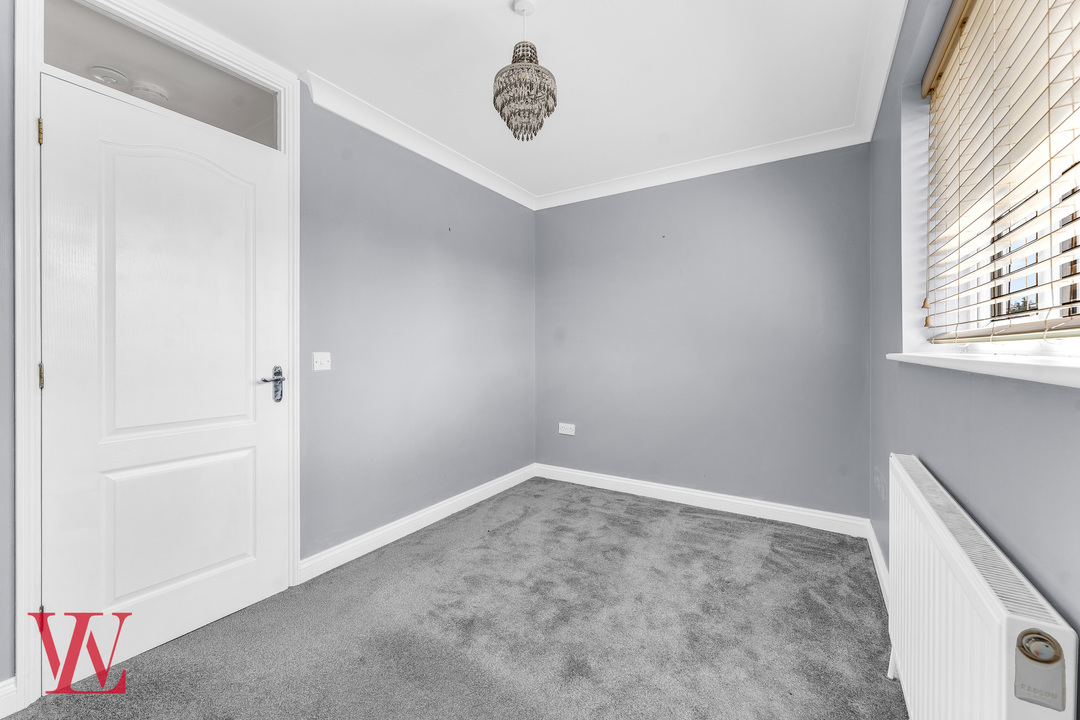 2 bed semi-detached house for sale in Evans Close, Royston, Hertfordshire 14