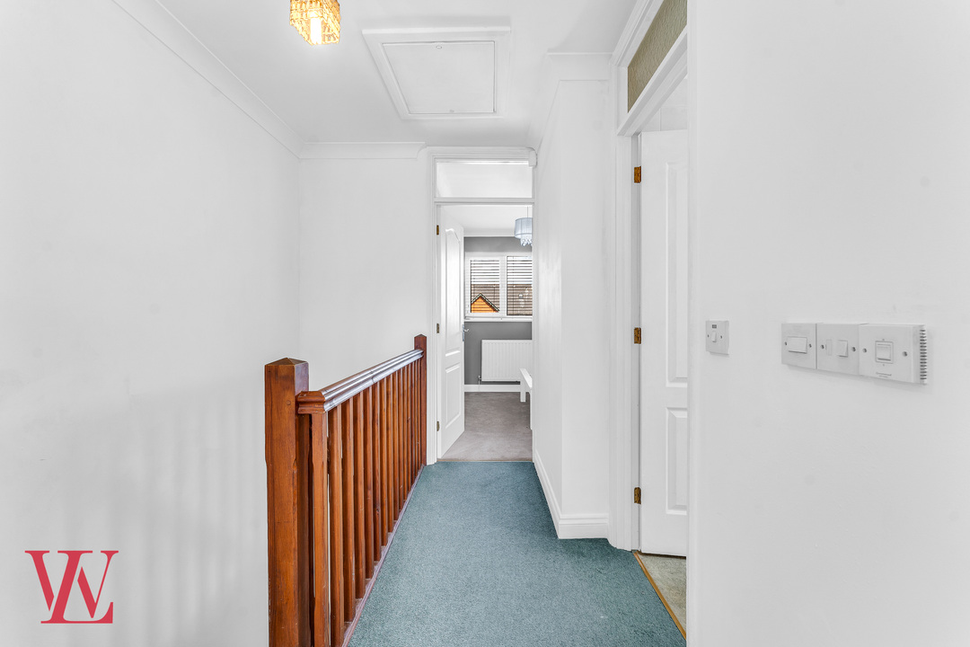 2 bed semi-detached house for sale in Evans Close, Royston, Hertfordshire  - Property Image 10
