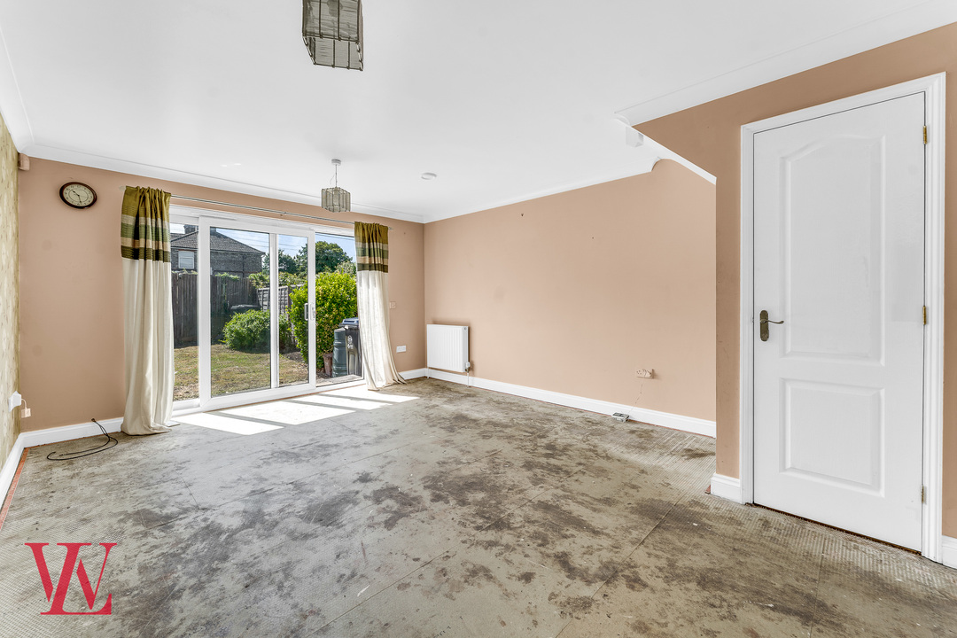 2 bed semi-detached house for sale in Evans Close, Royston, Hertfordshire 3