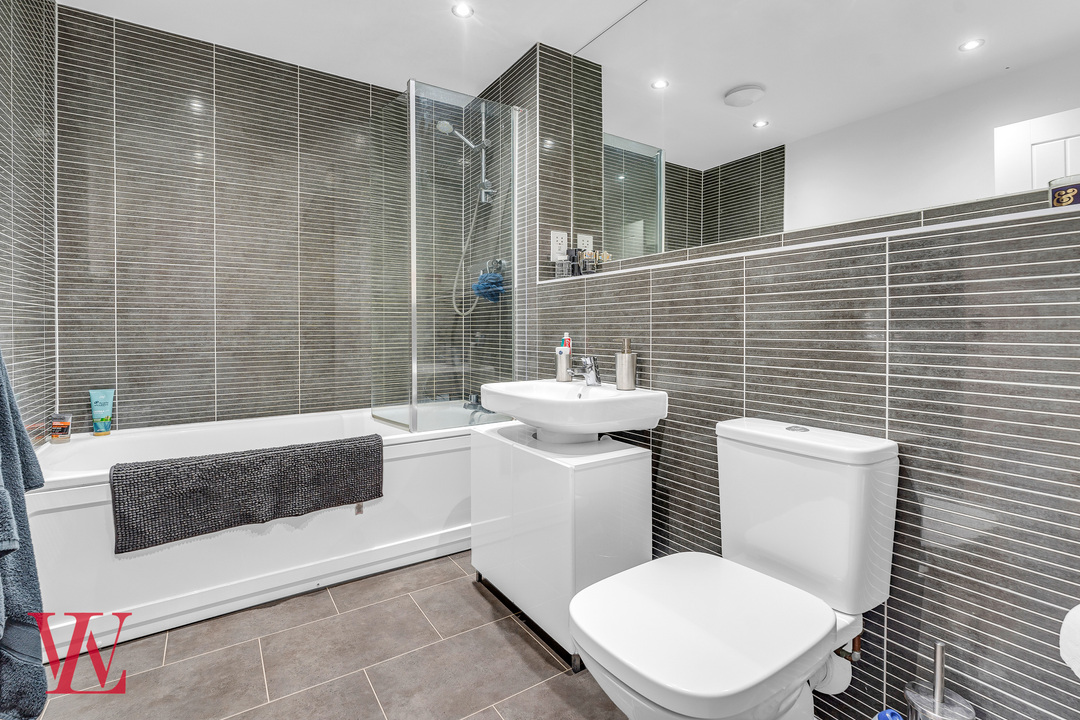 3 bed link detached house for sale in Boswell Street, Bishop's Stortford, Hertfordshire  - Property Image 14