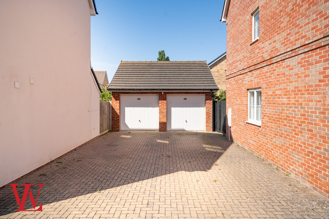 5 bed detached house for sale in Hailes Wood, Elsenham, Bishop's Stortford, Essex  - Property Image 35