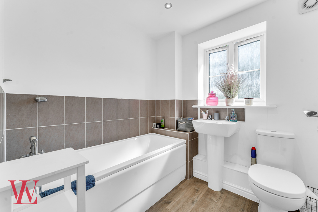 5 bed detached house for sale in Hailes Wood, Elsenham, Bishop's Stortford, Essex 19