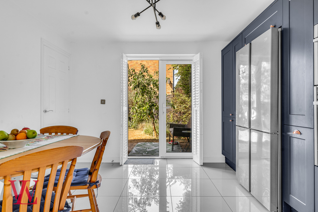 5 bed detached house for sale in Hailes Wood, Elsenham, Bishop's Stortford, Essex 6
