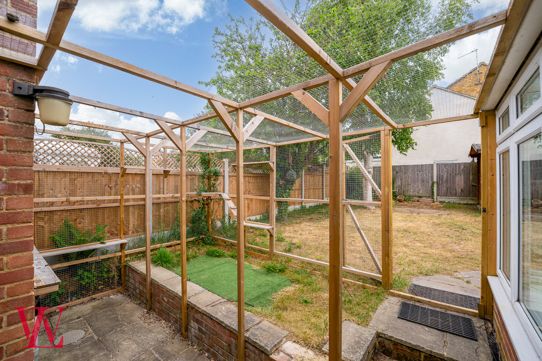 5 bed semi-detached house for sale in Garden Fields, Stebbing, Dunmow, Essex 23