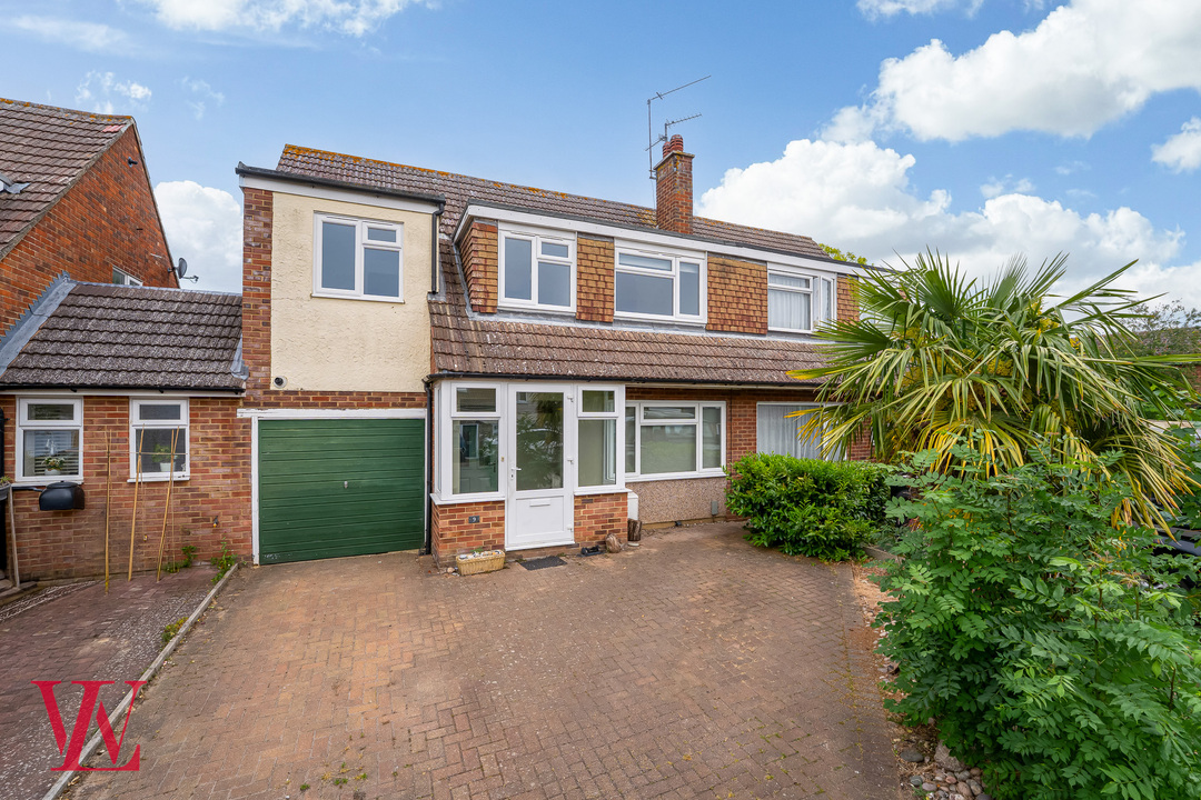 5 bed semi-detached house for sale in Garden Fields, Stebbing, Dunmow, Essex
