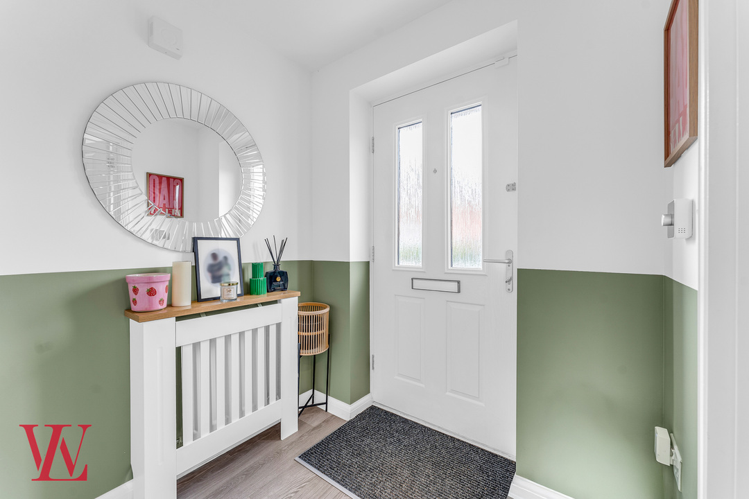 2 bed end of terrace house for sale in Rainbird Road, Bishop's Stortford, Hertfordshire  - Property Image 9