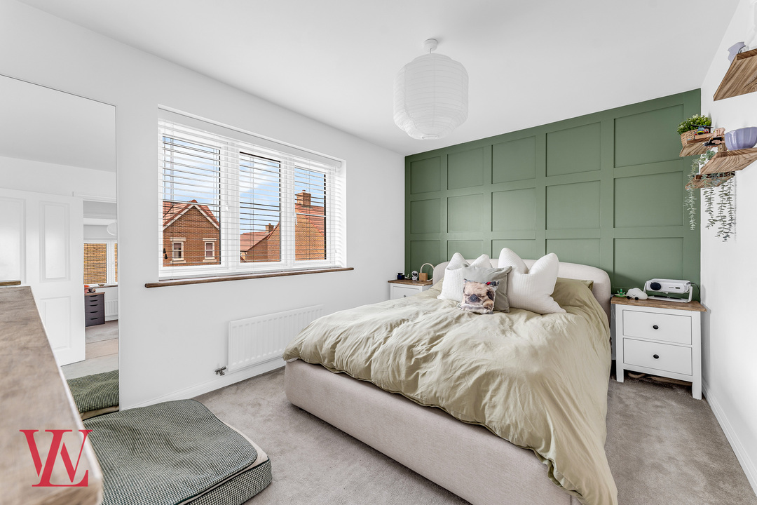 2 bed end of terrace house for sale in Rainbird Road, Bishop's Stortford, Hertfordshire 9