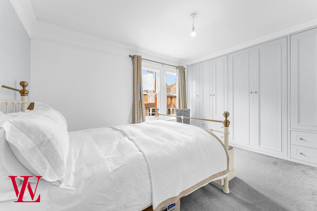 3 bed detached house for sale in Manor Road, Bishop's Stortford, Hertfordshire 9