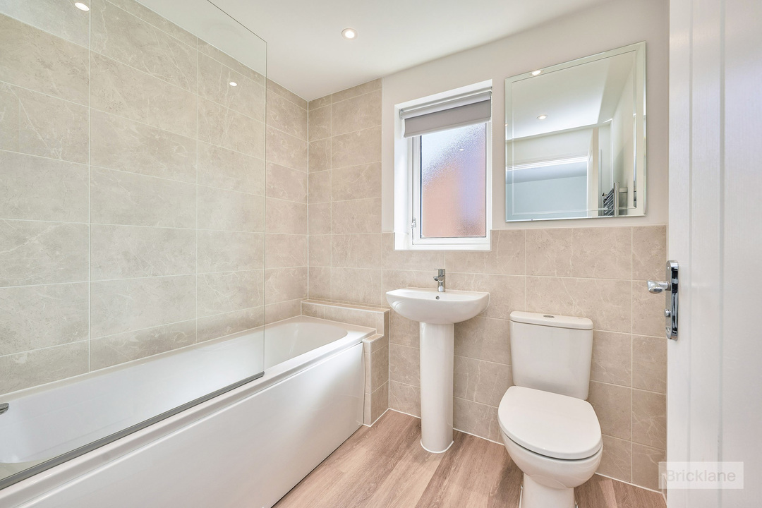 2 bed semi-detached house to rent in Handscomb Way, Bishops Stortford, Hertfordshire  - Property Image 8