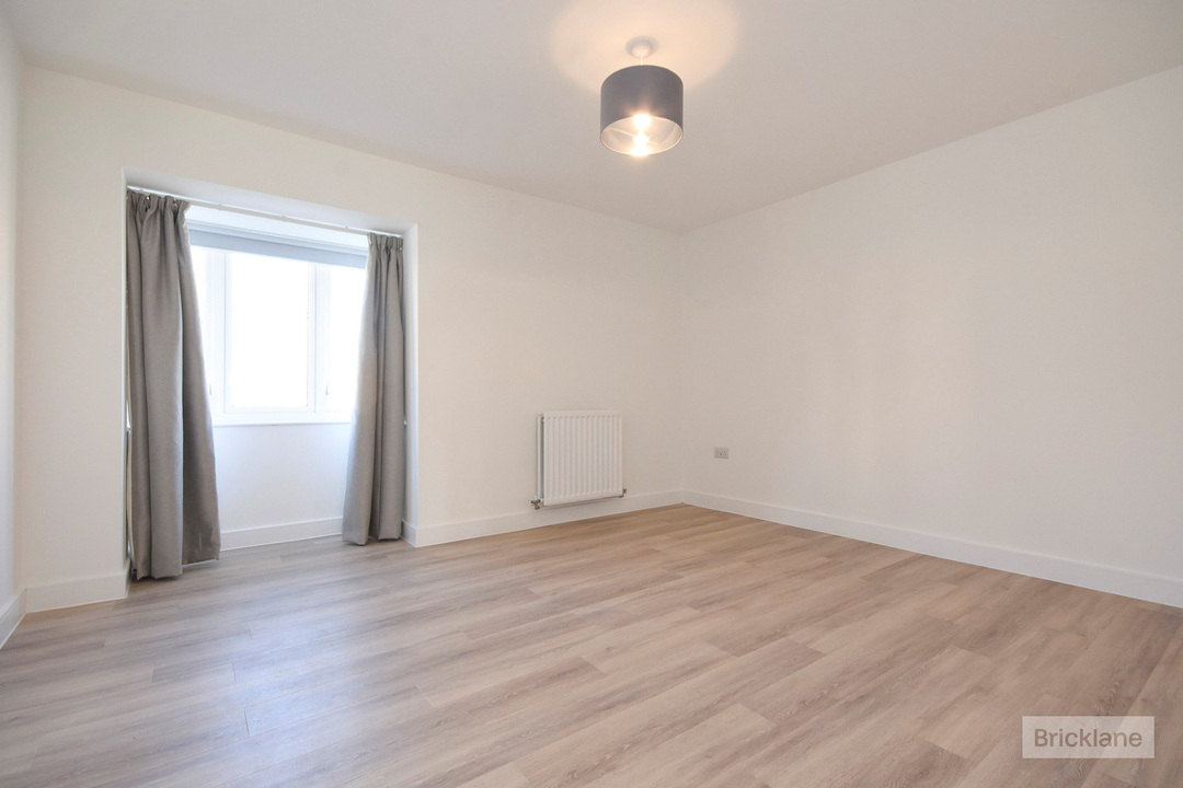 4 bed detached house to rent in Moors Field Drive, Little Dunmow, Essex  - Property Image 2